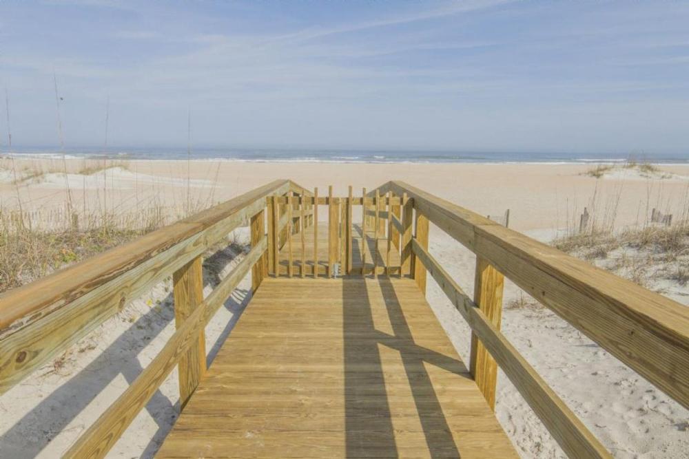 Island South 33